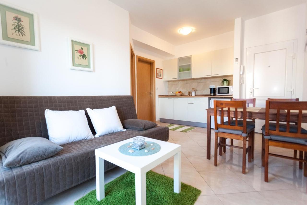 זאדאר Apartments Lara & Luka מראה חיצוני תמונה